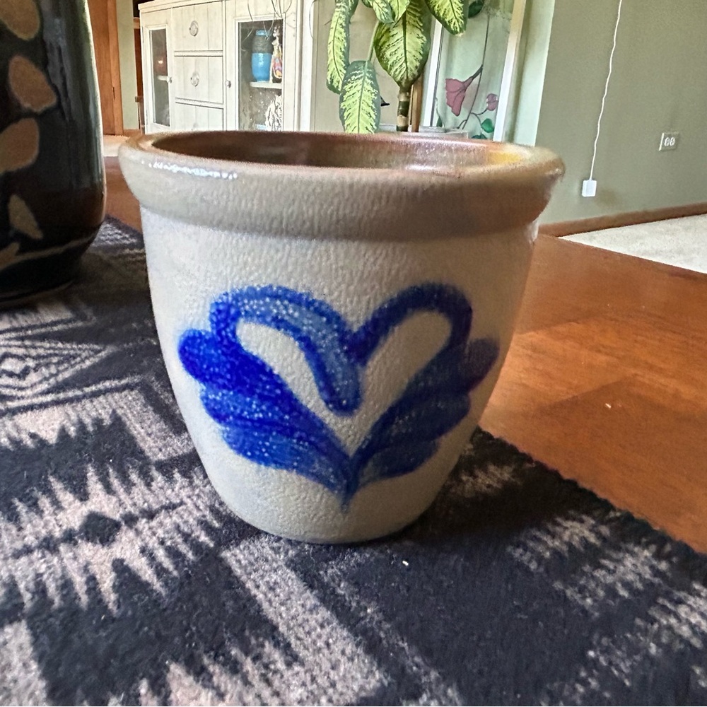 Beaumont Brothers (BBP) Pottery Blue Heart Salt Glaze Crock Pottery Jar …